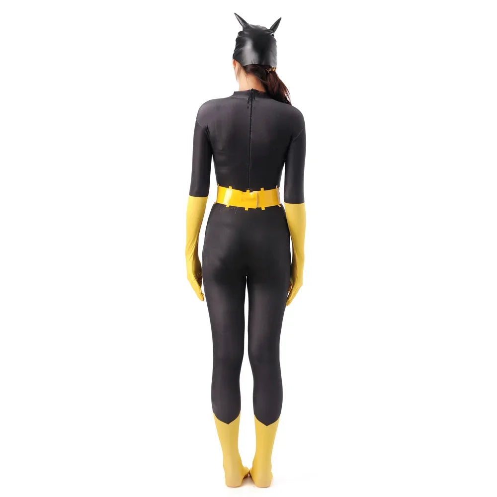 Batwoman cosplay costume for women featuring a sleek black suit and yellow accents