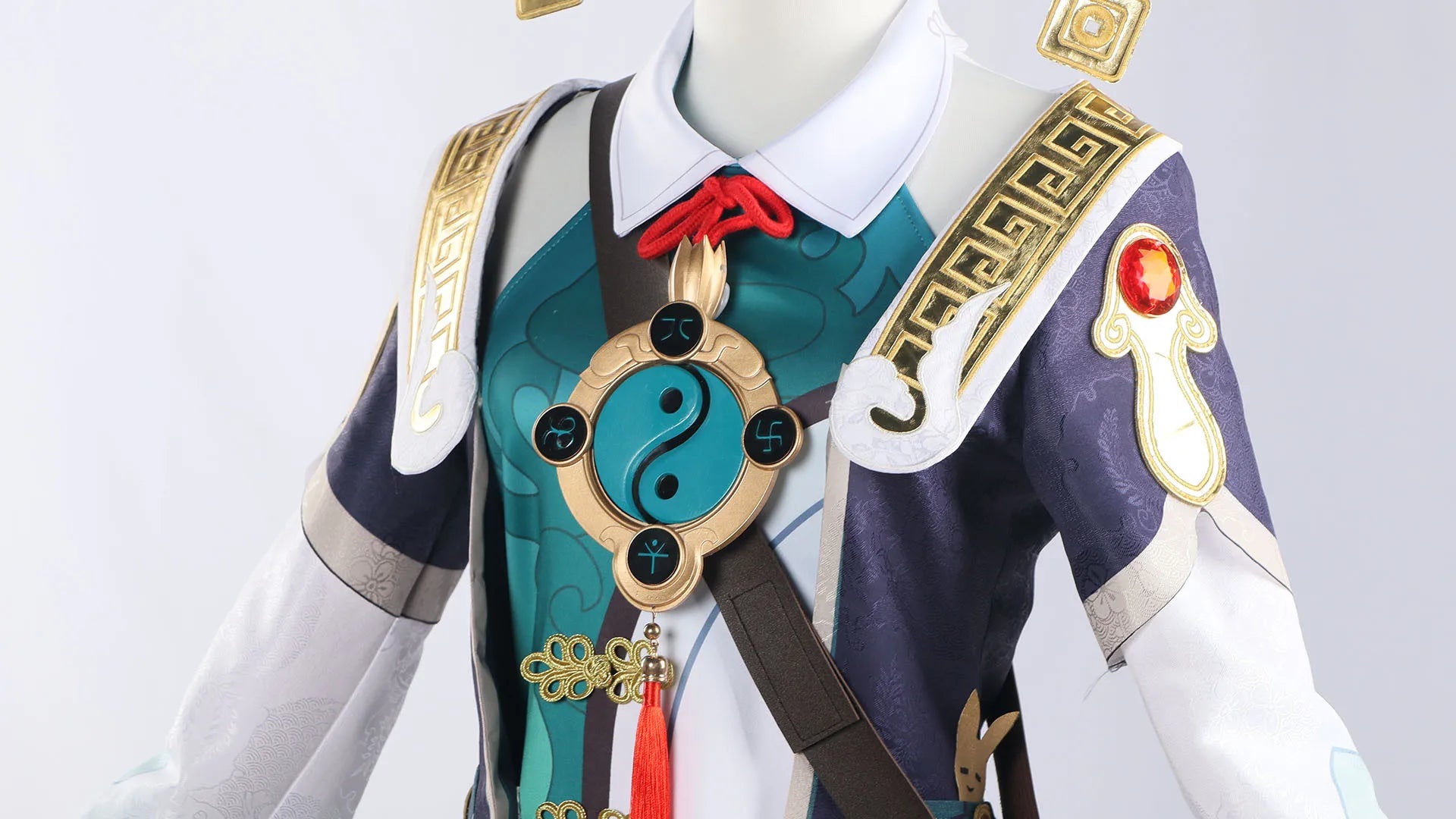 Honkai Star Rail Huohuo full outfit set featuring vibrant colors and intricate details